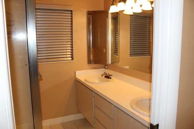 18 Amherst Court B, Royal Palm Beach, FL 33411