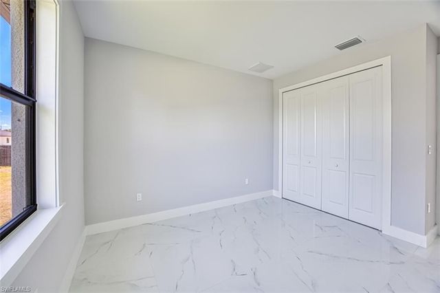 817-819 Eisenhower BLVD, Lehigh Acres, FL 33974