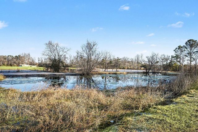 1897 Heritage Rd., Loris, SC 29569