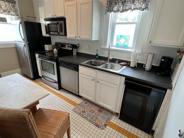 2014 JACKSON STREET N 5, St Petersburg, FL 33704