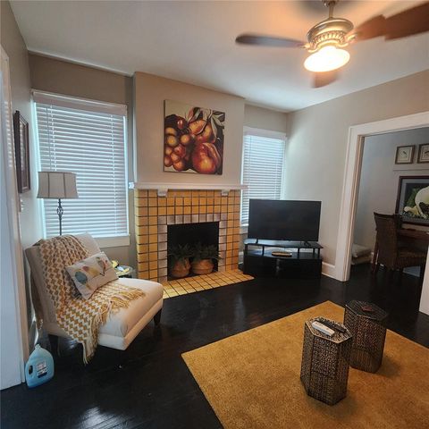 2014 JACKSON STREET N 5, St Petersburg, FL 33704