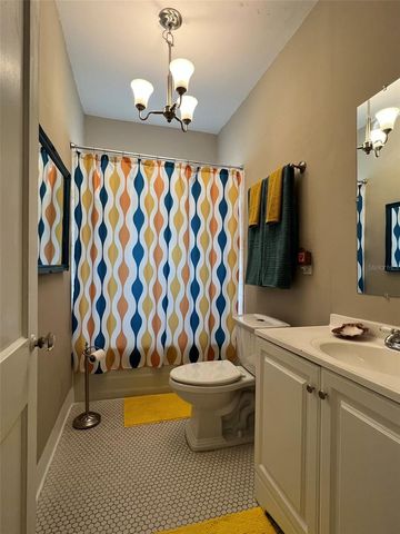 2014 JACKSON STREET N 5, St Petersburg, FL 33704