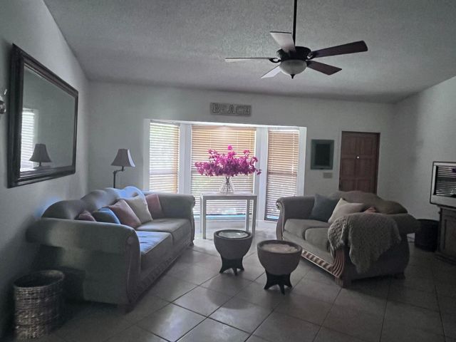 17657 127 Drive N, Jupiter, FL 33478