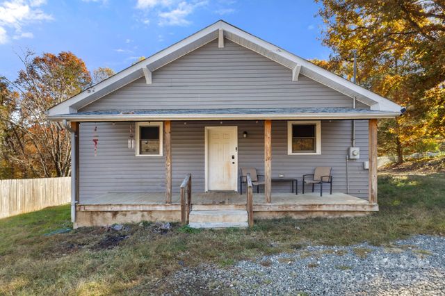 204 Shelby Street, Hickory, NC 28601