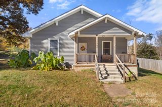 204 Shelby Street, Hickory, NC 28601