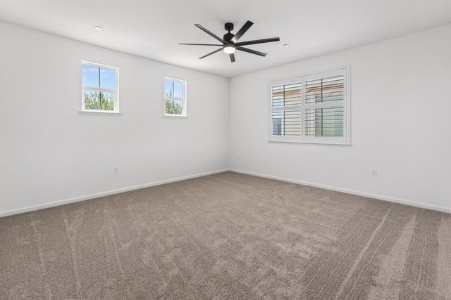 18094 Calaveras Dr, Lathrop, CA 95330