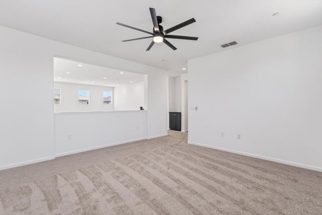 18094 Calaveras Dr, Lathrop, CA 95330