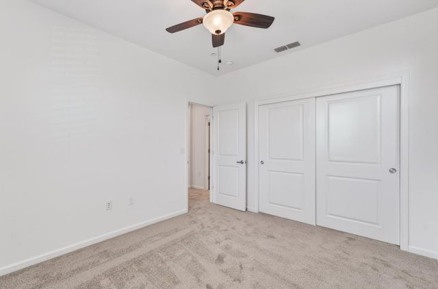 18094 Calaveras Dr, Lathrop, CA 95330