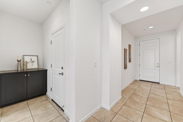 18094 Calaveras Dr, Lathrop, CA 95330