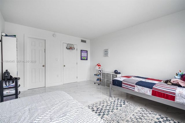 2851 NE 183rd St 404E, Aventura, FL 33160