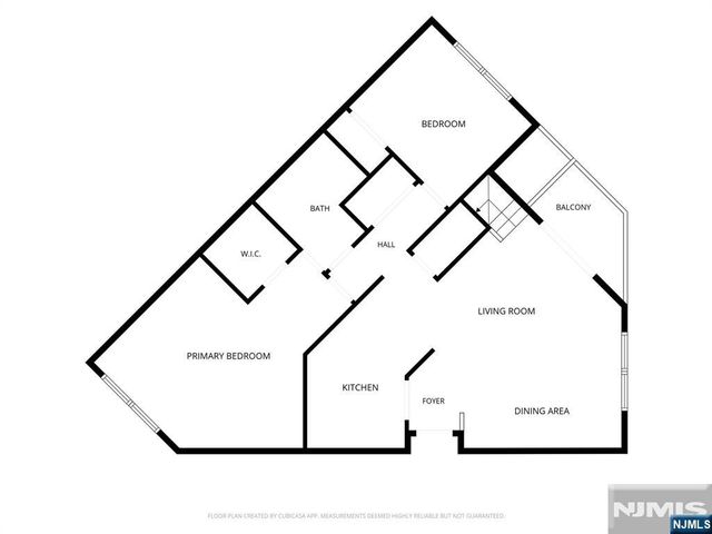 271 Village Circle Drive, Fort Lee, NJ 07024