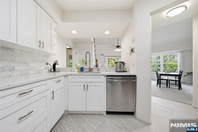 271 Village Circle Drive, Fort Lee, NJ 07024