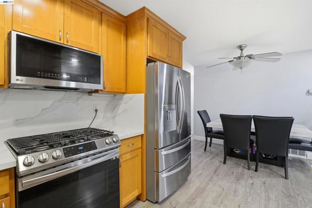 32252 Valiant Way, Union City, CA 94587