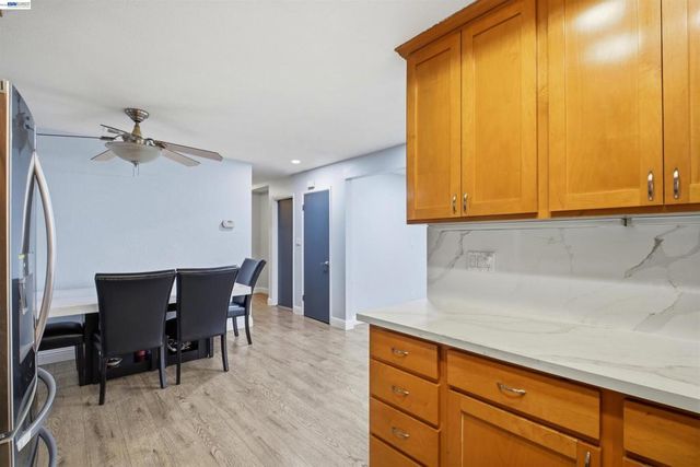 32252 Valiant Way, Union City, CA 94587