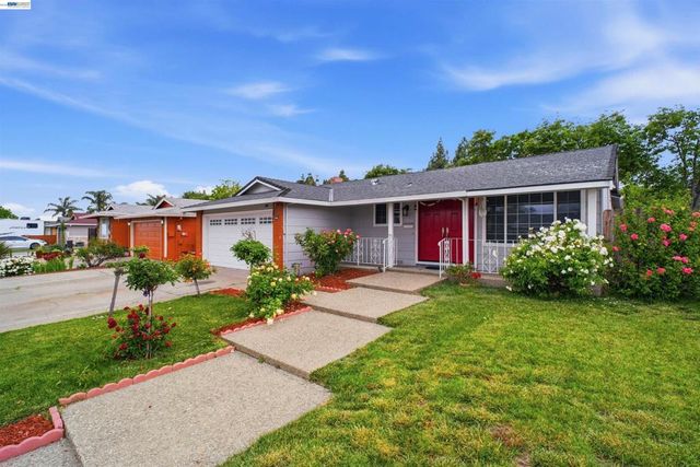 32252 Valiant Way, Union City, CA 94587