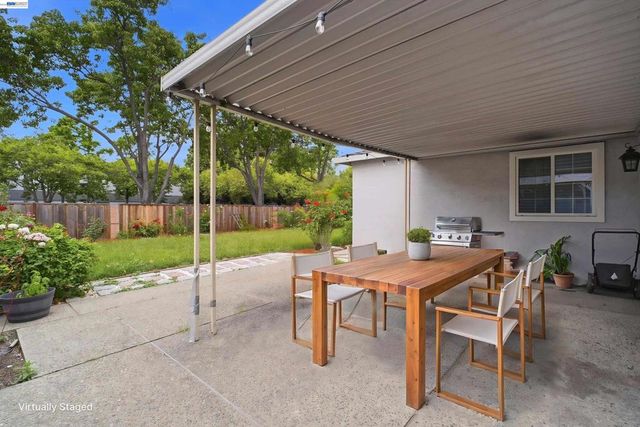 32252 Valiant Way, Union City, CA 94587