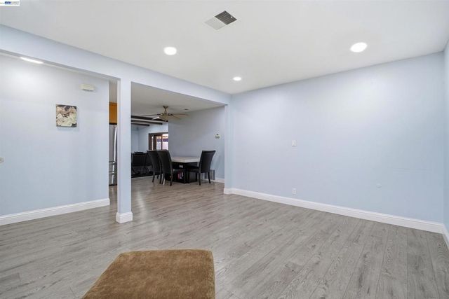 32252 Valiant Way, Union City, CA 94587