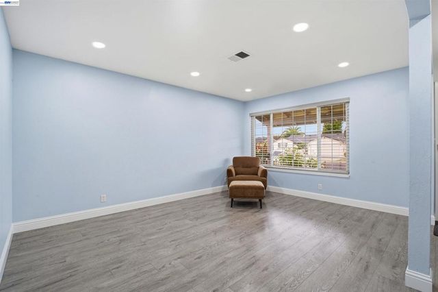 32252 Valiant Way, Union City, CA 94587