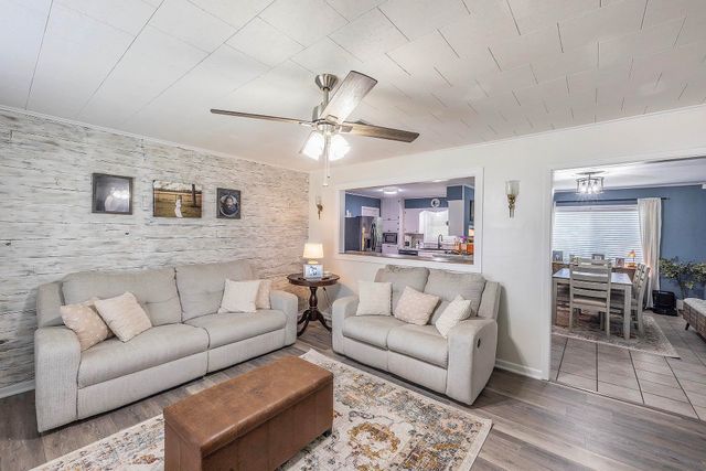 612 Mary Hughes Drive, Houma, LA 70363