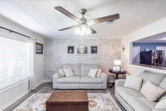 612 Mary Hughes Drive, Houma, LA 70363