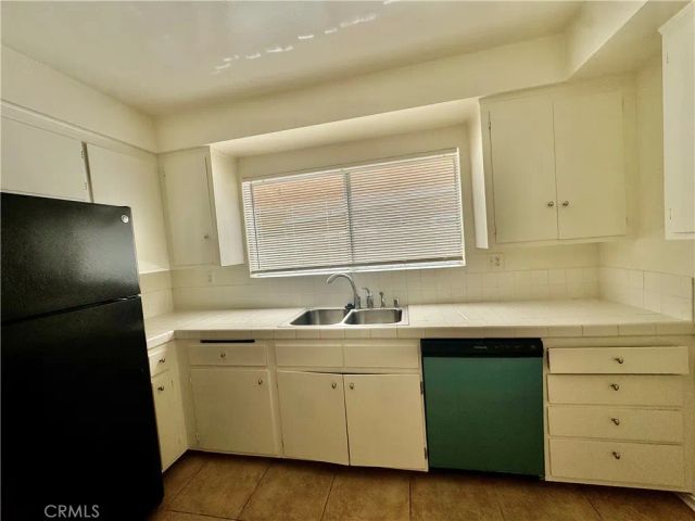 1331 Berkeley 3, Santa Monica, CA 90404