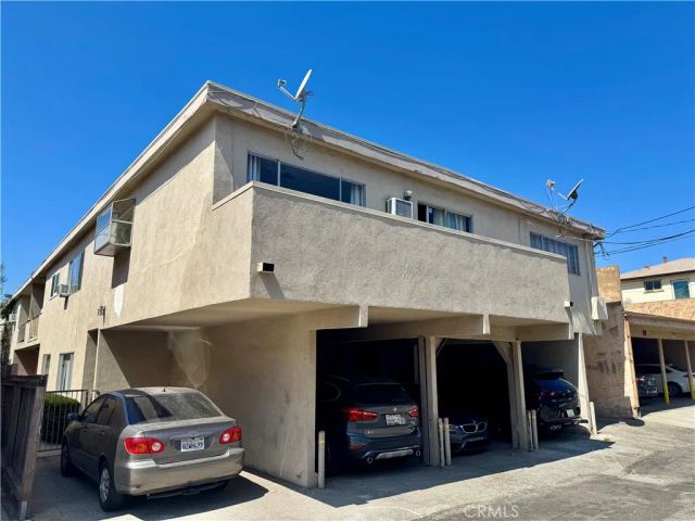 1331 Berkeley 3, Santa Monica, CA 90404