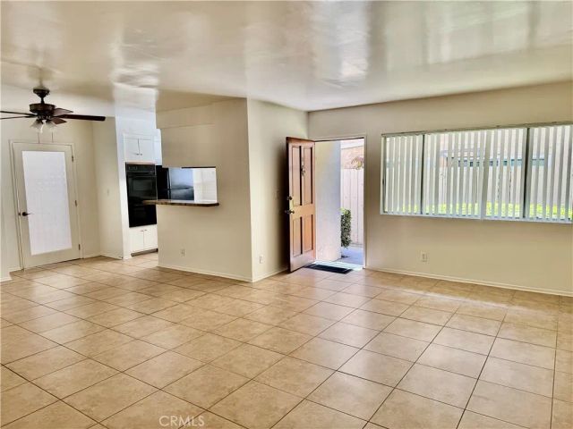 1331 Berkeley 3, Santa Monica, CA 90404