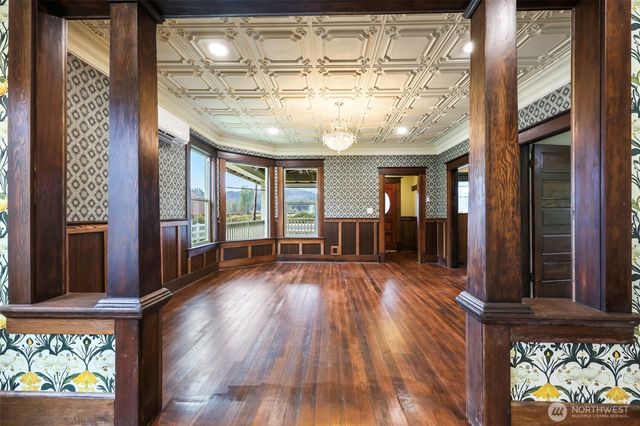 1604 Lincoln Creek Road, Rochester, WA 98579