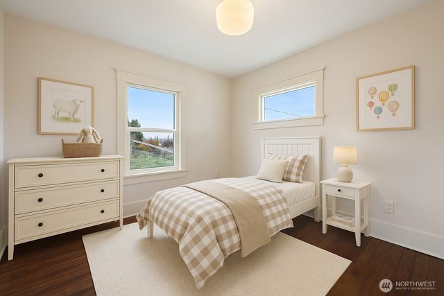 1604 Lincoln Creek Road, Rochester, WA 98579