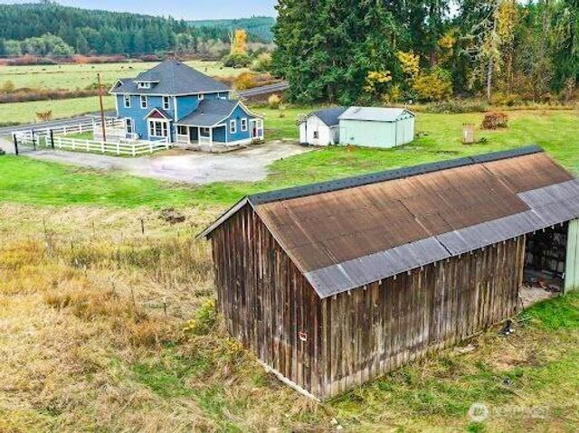 1604 Lincoln Creek Road, Rochester, WA 98579