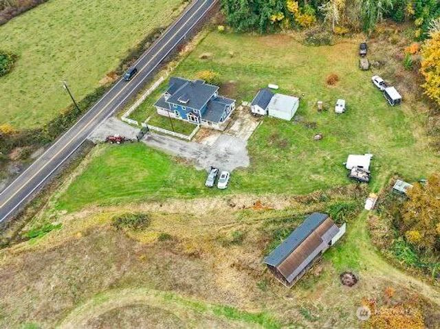 1604 Lincoln Creek Road, Rochester, WA 98579