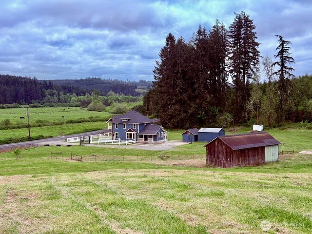 1604 Lincoln Creek Road, Rochester, WA 98579