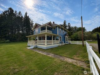1604 Lincoln Creek Road, Rochester, WA 98579