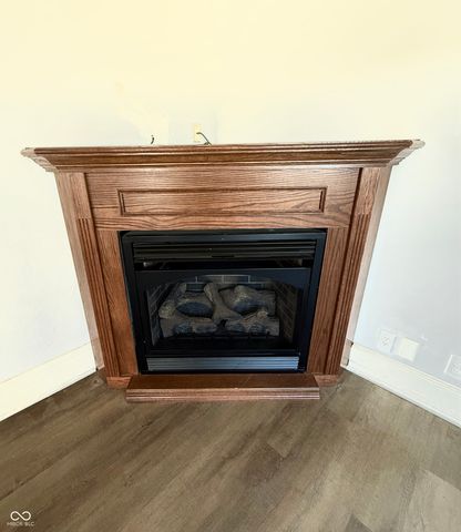 402 W Monroe Street, Alexandria, IN 46001