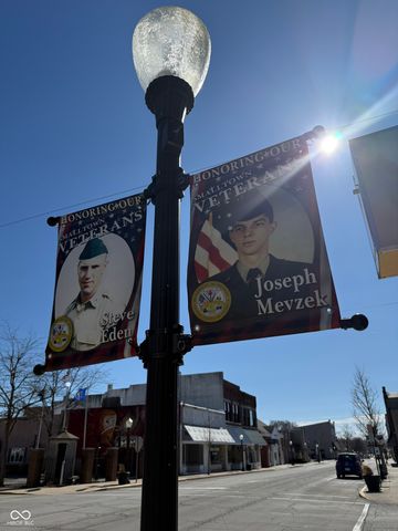 402 W Monroe Street, Alexandria, IN 46001