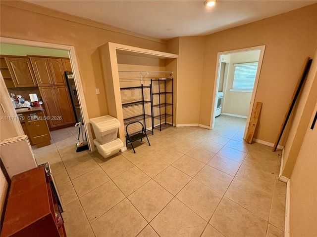 4948 SW 90th Ter, Cooper City, FL 33328
