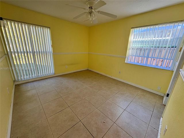 4948 SW 90th Ter, Cooper City, FL 33328