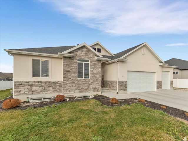 293 E BEDFORD DR, Stansbury Park, UT 84074