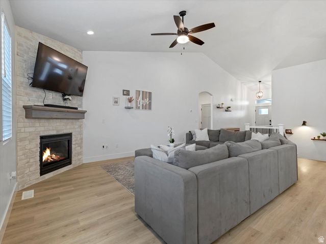 293 E BEDFORD DR, Stansbury Park, UT 84074