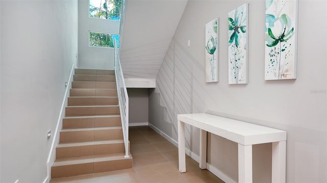 160 WHITTIER DRIVE, Sarasota, FL 34236