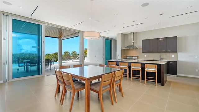 160 WHITTIER DRIVE, Sarasota, FL 34236