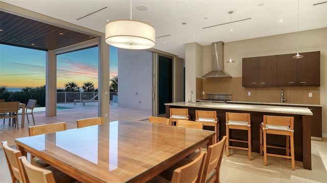 160 WHITTIER DRIVE, Sarasota, FL 34236