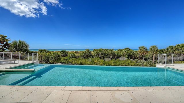 160 WHITTIER DRIVE, Sarasota, FL 34236