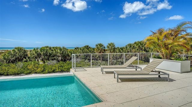 160 WHITTIER DRIVE, Sarasota, FL 34236