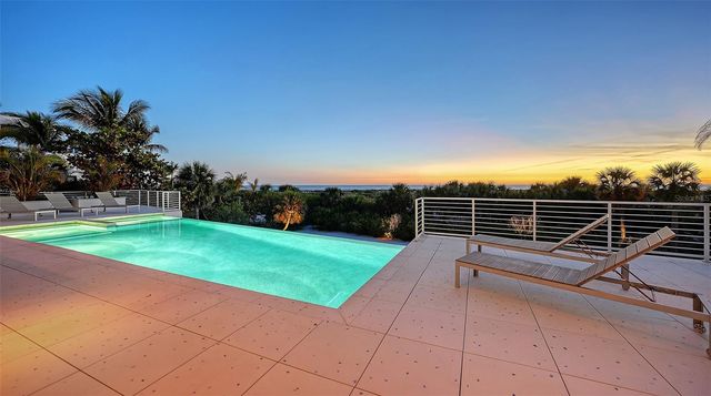 160 WHITTIER DRIVE, Sarasota, FL 34236