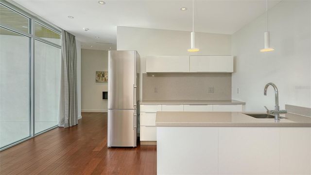 160 WHITTIER DRIVE, Sarasota, FL 34236