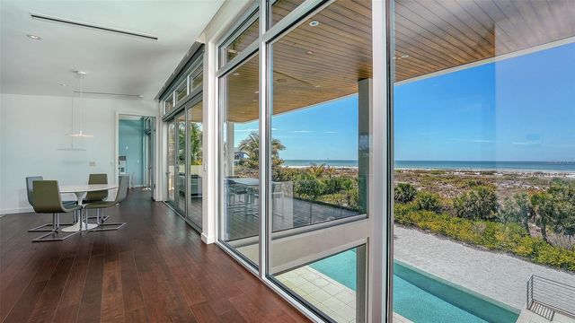 160 WHITTIER DRIVE, Sarasota, FL 34236