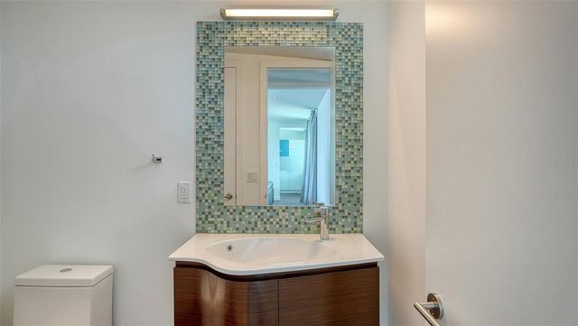 160 WHITTIER DRIVE, Sarasota, FL 34236