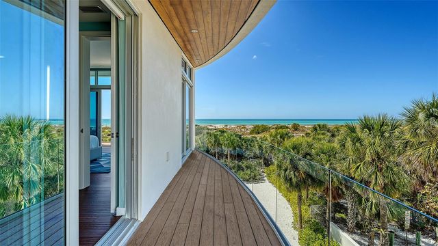 160 WHITTIER DRIVE, Sarasota, FL 34236