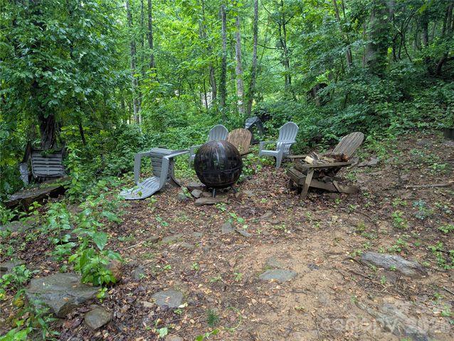 87 Hershel Lane, Swannanoa, NC 28778